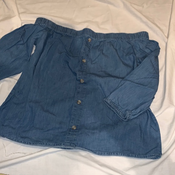 Off the shoulder top - Picture 1 of 1